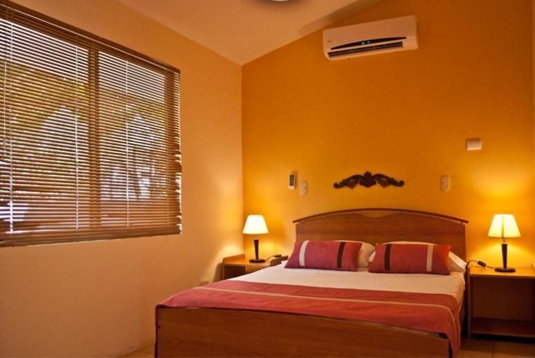 Villas San Angel Sardinal Екстериор снимка